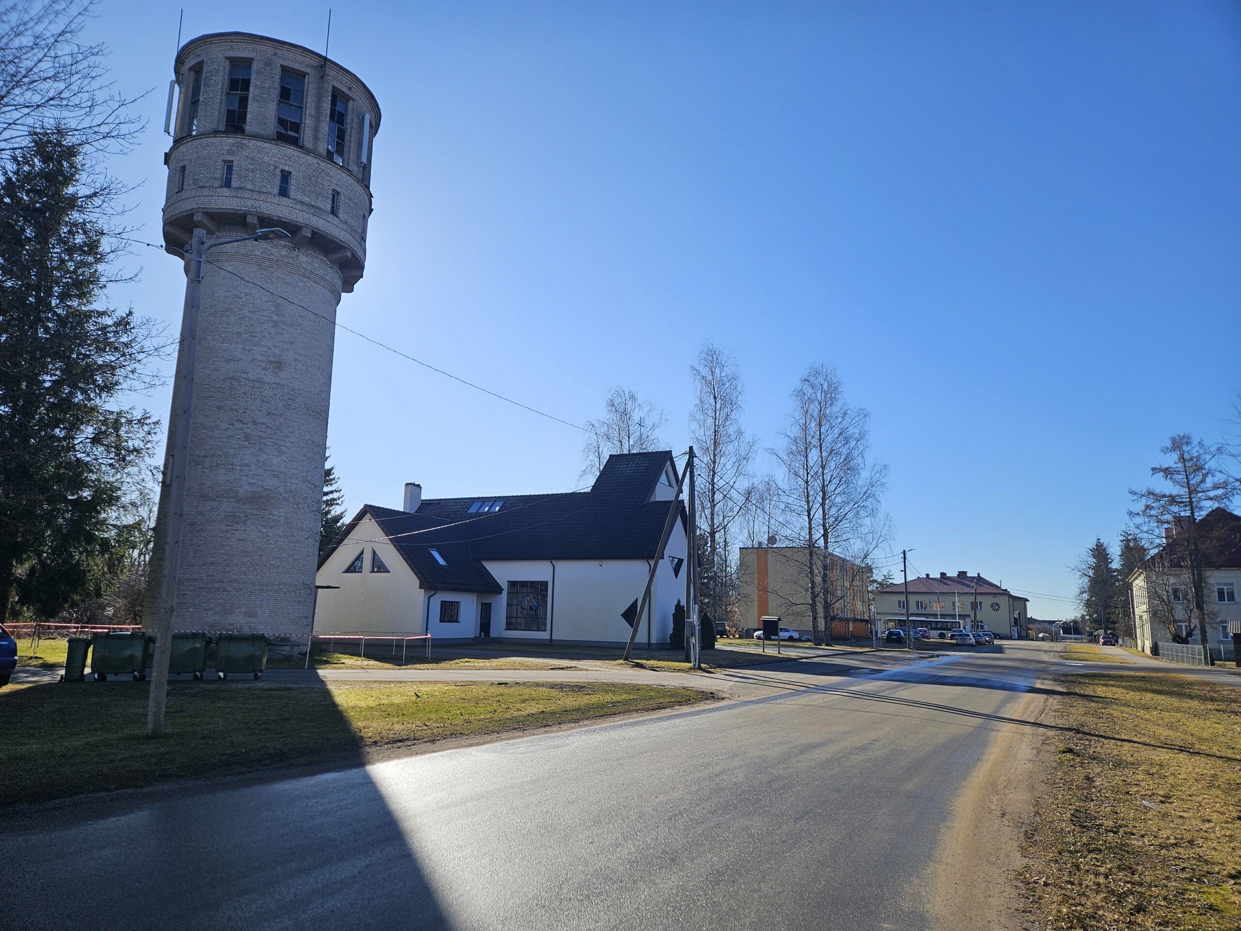 Kuni pühapäevani 12.04.2026 toimub bussiliiklus Mustvee bussijaamas tavapäraselt, alates esmaspäevast 13.04.2026 asub ajutine Mustvee bussipeatus Tähe tänaval B